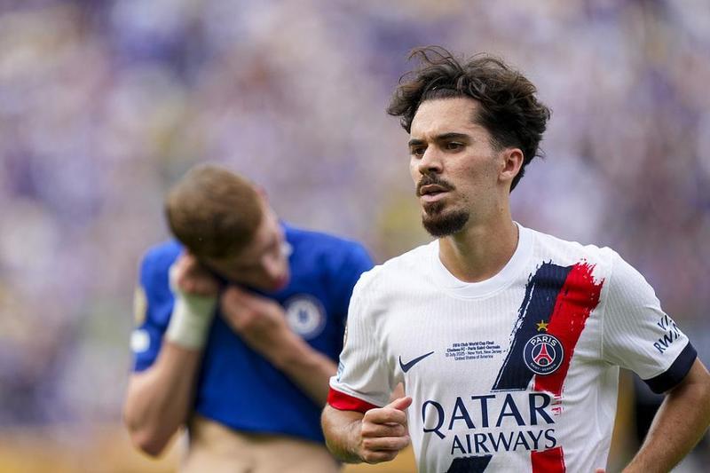  欧冠18决赛对阵：皇马连续5年遇曼城 巴黎VS切尔西 马竞战热刺 新闻