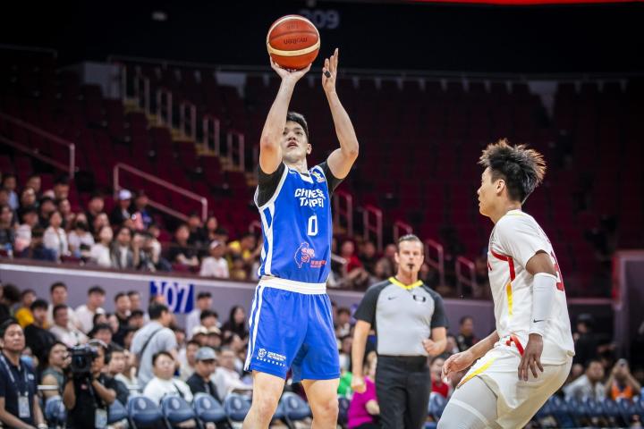 真厉害,林庭谦投篮14中8&三分7中3拿下22分1板3助 新闻