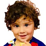 小小年纪便展露锋芒;西罗·梅西假动作戏耍对手,低射得分引爆网络。 体育新闻