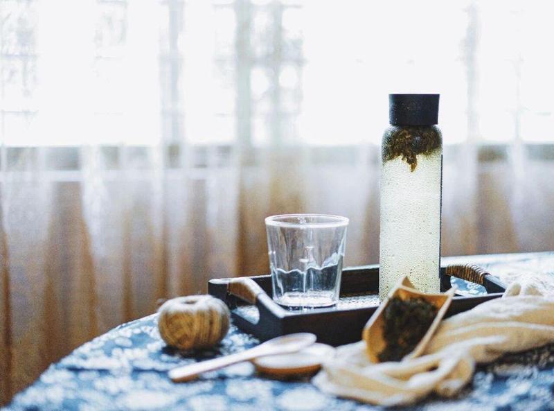  隔夜茶亚硝酸盐含量微乎其微，饮用安全无虞。 健康养生