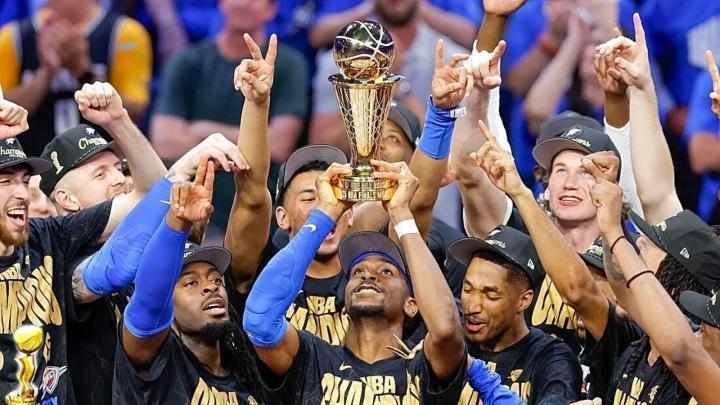  卫冕冠军雷霆因行程冲突，缺席白宫传统庆祝活动。 体育新闻 卫冕冠军雷霆因行程冲突，缺席白宫传统庆祝活动。 体育新闻