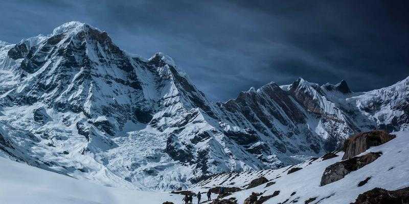  【紧急提醒】你的iPhone正在被攻击！苹果首次大规模红色警报意味着什么？ 手机评测