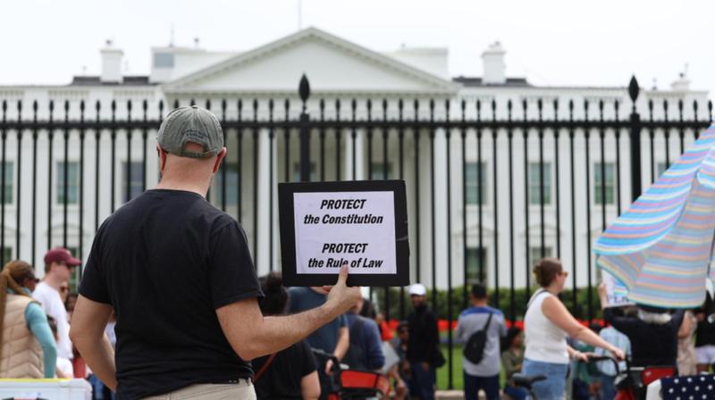  【能源博弈】美国对伊制裁的经济悖论：为何搬起石头砸自己的脚 股票财经