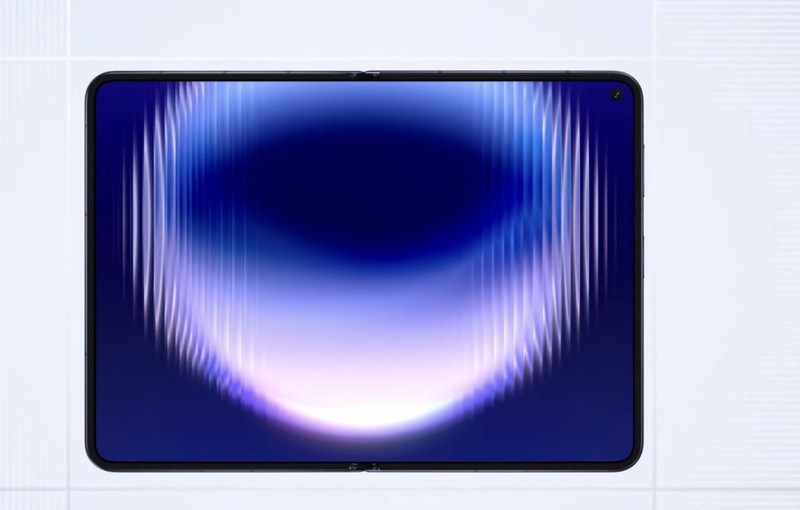  深度解析华为Pura X Max：横向大阔折如何重塑折叠屏竞争格局 手机评测