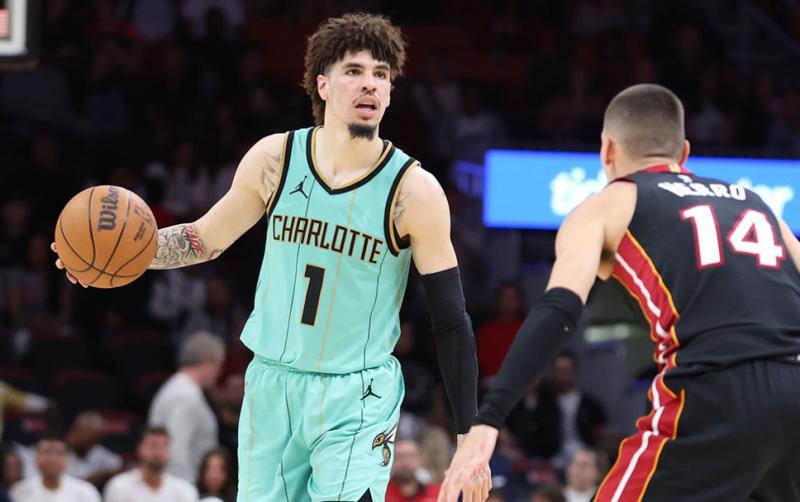  骑士的逆袭方程式：哈登加盟后的战术重构与季后赛突围 体育新闻