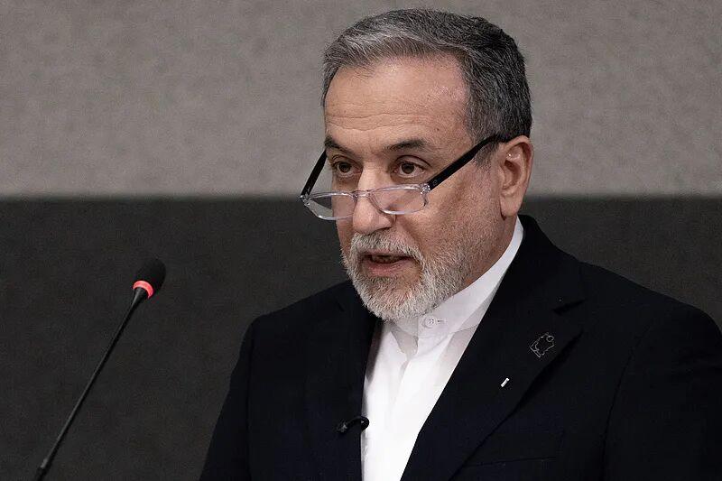  伊朗政治核心层同日发声：极限施压下的决策逻辑与技术分析 新闻